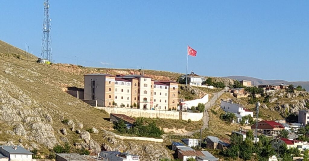 Memnune EVSEN Huzurevi Yaşlı Bakım ve Rehabilitasyon Merkezi — general view