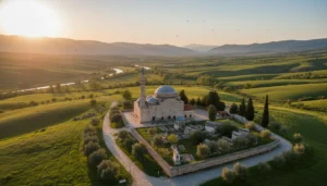 As someone visiting Bilecik for the first time, after touring the Ottoman founding tombs in Söğüt, could I make a one-evening plan to walk through the historic streets near sunset in the city center? How do I organize getting around without renting a car?