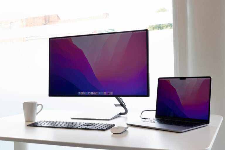 Bir freelancer Webflow’da case study blogu nasıl başlatıp 45 günde 10 yazı yayınlayarak müşteri çeker
