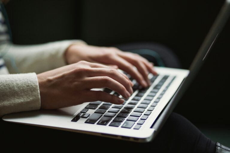 Typeform’dan HubSpot ve Slack’e öğleden önce lead gönderen Make otomasyonunu nasıl kurarsın
